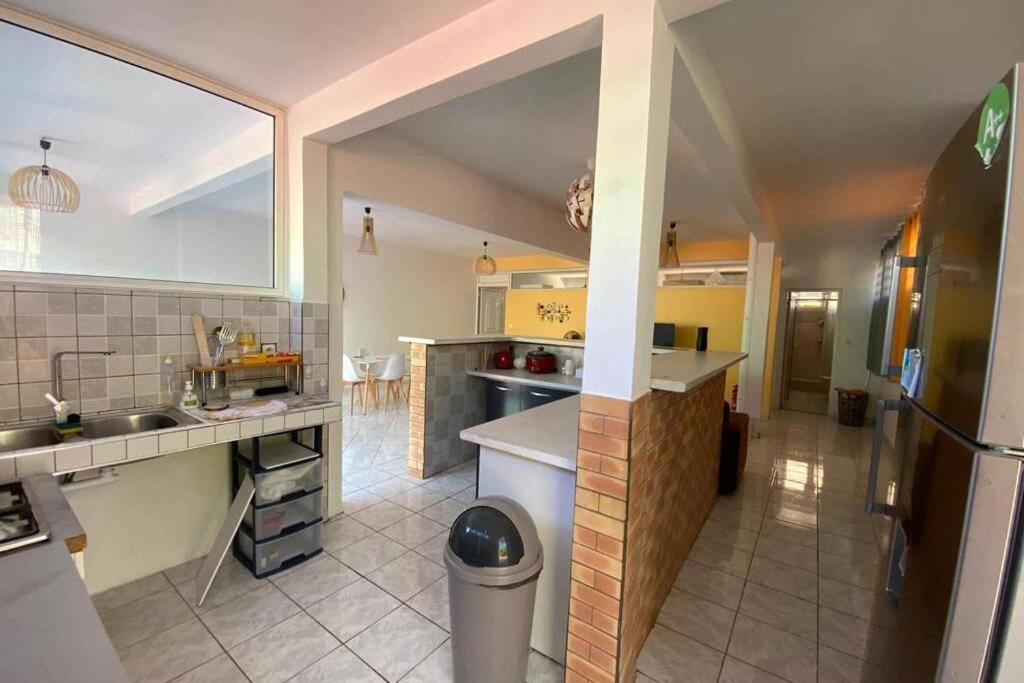 Charmant Appartement Avec Piscine Le Robert Eksteriør billede